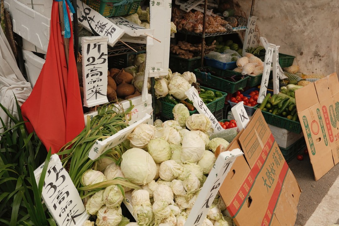 a-bunch-of-vegetables-that-are-on-display-p4hr8uv46sa